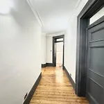Spacious Hyde Park Family Apartment