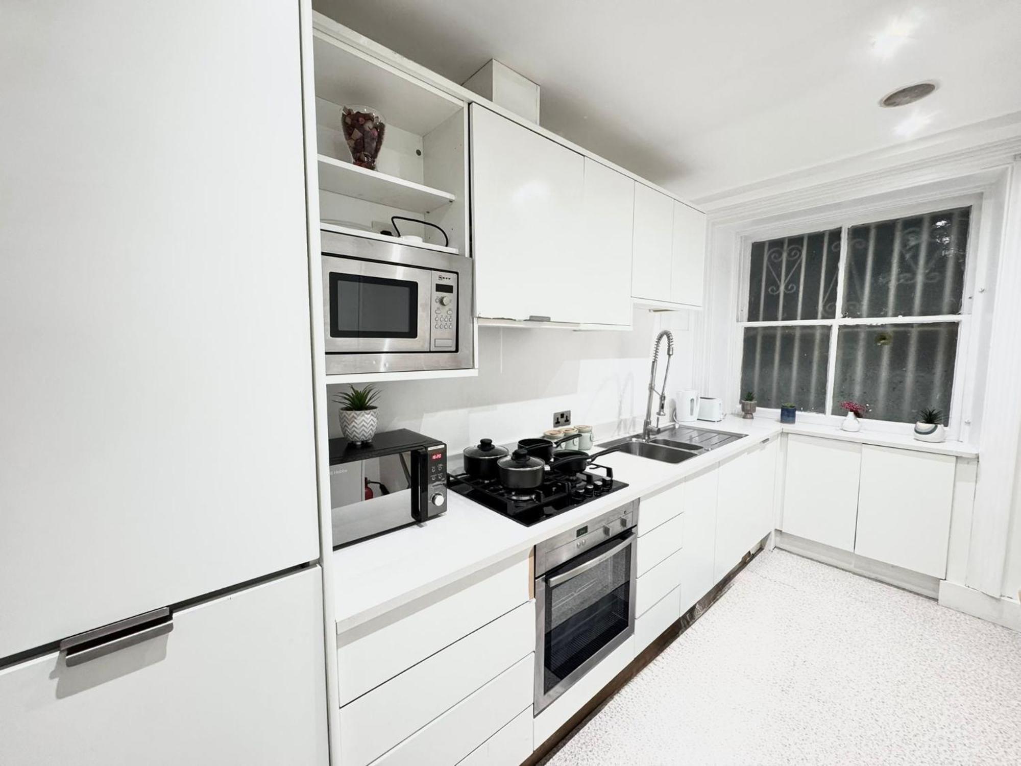 Spacious Hyde Park Family * London